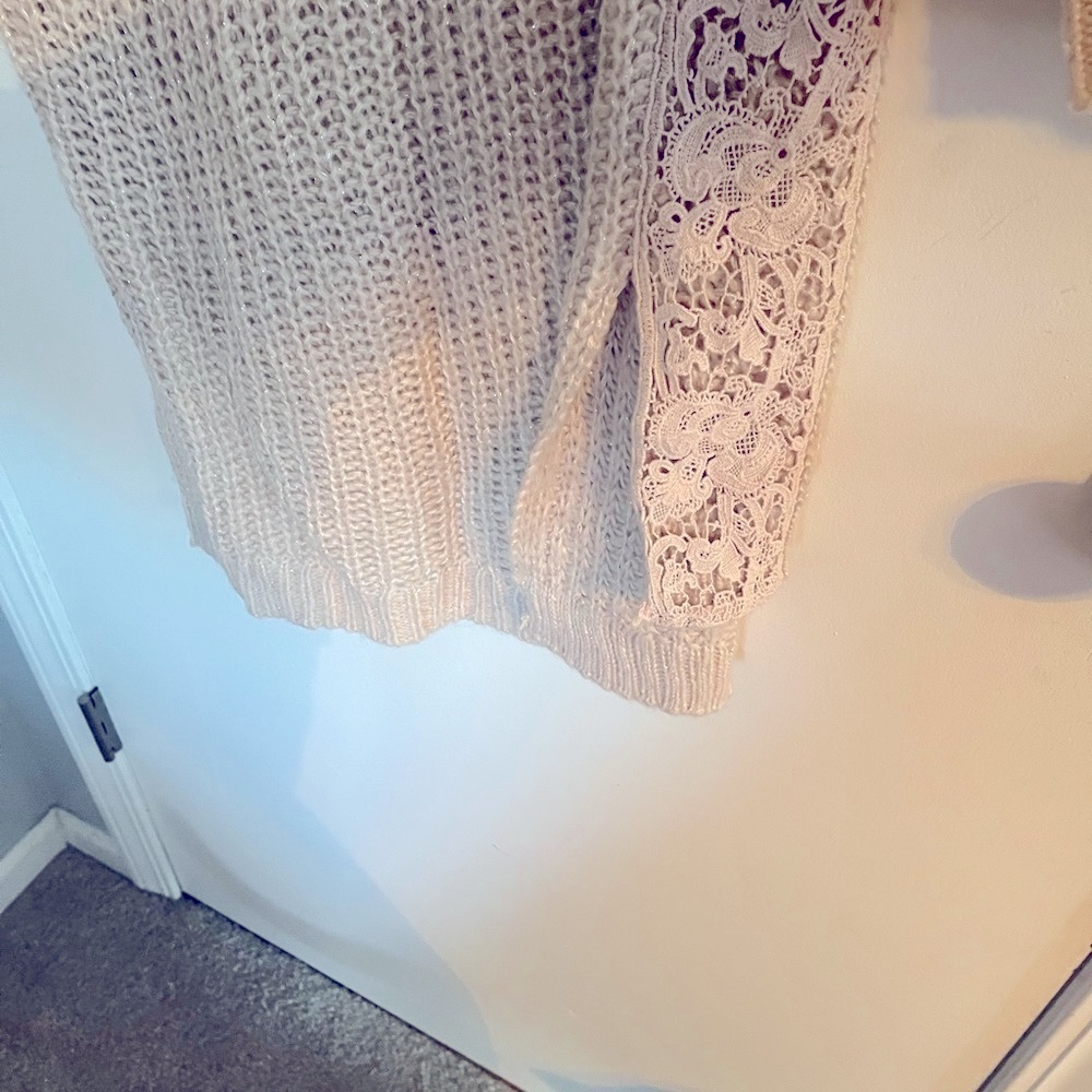 Cute light beige long sweater - Picture 3 of 6